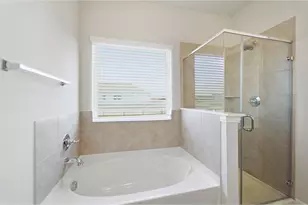 394 Bronco Dr, Waxahachie, TX 75165 - Photo 12