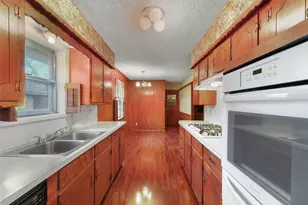 2102 Lansdowne Dr, Garland, TX 75040 - Photo 18