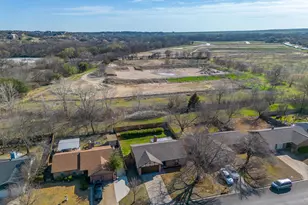 1812 Briar Run, Benbrook, TX 76126 - Photo 32