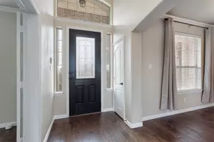 4802 Snowdrop Dr, Garland, TX 75043 - Photo 4