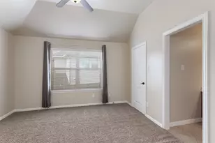 4802 Snowdrop Dr, Garland, TX 75043 - Photo 32