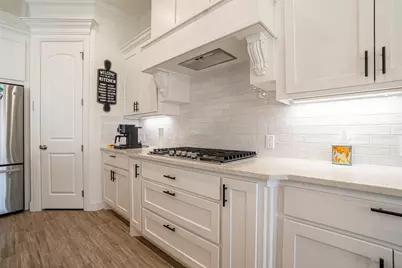 2039 Spieth Street, Granbury, TX 76048 - Photo 18