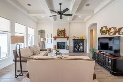 2039 Spieth Street, Granbury, TX 76048 - Photo 8