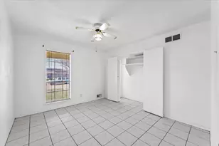 910 Bradfield Dr, Garland, TX 75042 - Photo 18