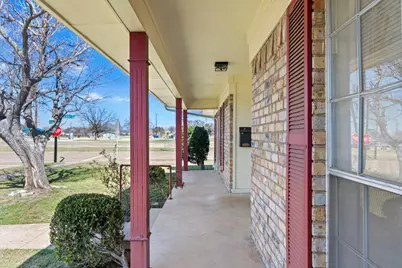 910 Bradfield Drive, Garland, TX 75042 - Photo 6