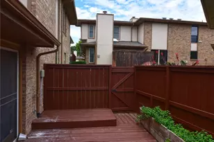 100 Morrow Dr, Bedford, TX 76021 - Photo 8