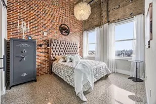 221 W Lancaster Ave, Fort Worth, TX 76102 - Photo 10