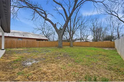 813 Oneal Street, Greenville, TX 75401 - Photo 16