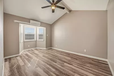 405 S Hannaford Street, Granbury, TX 76048 - Photo 22