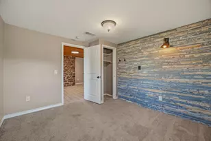 405 S Hannaford St, Granbury, TX 76048 - Photo 10