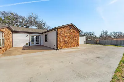 405 S Hannaford Street, Granbury, TX 76048 - Photo 28