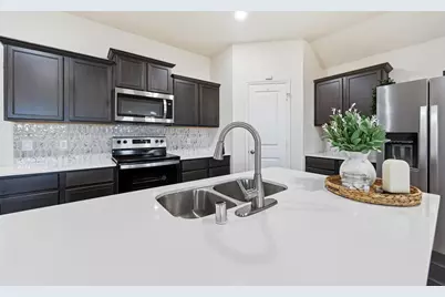 1012 Grand View Drive, Ennis, TX 75119 - Photo 10