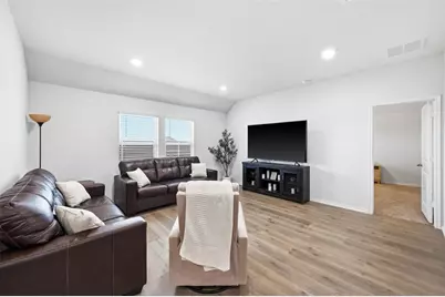 1012 Grand View Drive, Ennis, TX 75119 - Photo 8