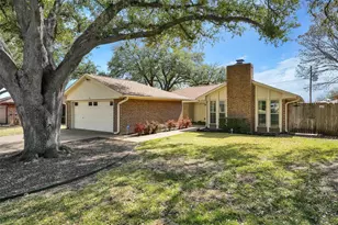 3613 Wedgworth Rd S, Fort Worth, TX 76133 - Photo 4