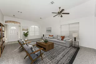 5051 Showdown Ln, Grand Prairie, TX 75052 - Photo 4