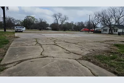 210 NE 2nd Street, Kerens, TX 75144 - Photo 12