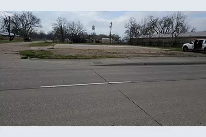 210 NE 2nd Street, Kerens, TX 75144 - Photo 4