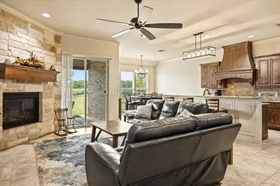 317 Paddle Boat Drive, Granbury, TX 76049 - Photo 6