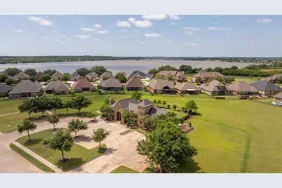 317 Paddle Boat Drive, Granbury, TX 76049 - Photo 38