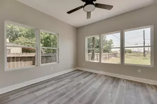 2945 May St, Fort Worth, TX 76110 - Photo 14