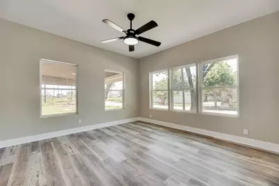 2945 May Street, Fort Worth, TX 76110 - Photo 10