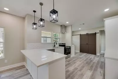 2945 May Street, Fort Worth, TX 76110 - Photo 6