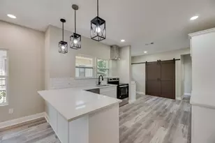 2945 May St, Fort Worth, TX 76110 - Photo 6