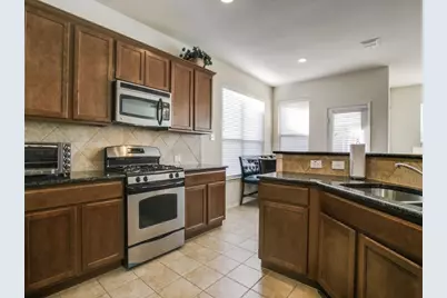 512 Anchor Way, Crowley, TX 76036 - Photo 6