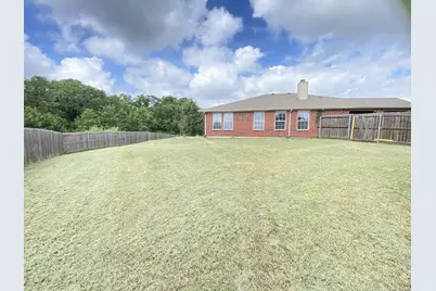 8016 Meadow View Trail, Fort Worth, TX 76120 - Photo 24