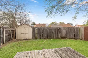 2406 Sunflower Dr, Arlington, TX 76014 - Photo 18