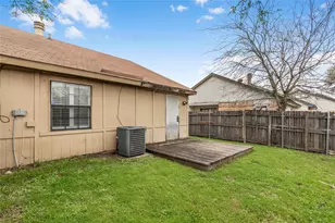 2406 Sunflower Dr, Arlington, TX 76014 - Photo 16