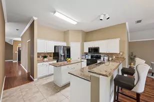2676 Bent Tree Dr, Hurst, TX 76054 - Photo 4