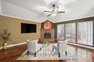 2676 Bent Tree Dr, Hurst, TX 76054 - Photo 4
