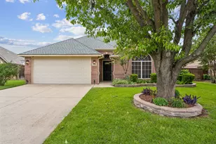 2676 Bent Tree Dr, Hurst, TX 76054 - Photo 1
