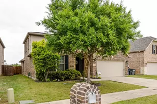 612 Sundrop Dr, Little Elm, TX 75068 - Photo 2