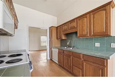 201 West Lane, West Tawakoni, TX 75474 - Photo 4