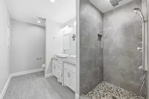 929 W Collins St, Denison, TX 75020 - Photo 16