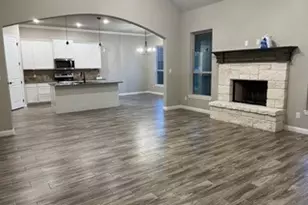 3004 Promenade Dr, Granbury, TX 76049 - Photo 10