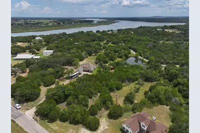 3121 Cliffview Court, Granbury, TX 76048 - Photo 34