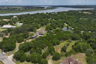 3121 Cliffview Ct, Granbury, TX 76048 - Photo 34
