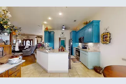 3121 Cliffview Court, Granbury, TX 76048 - Photo 10