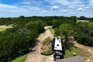 3121 Cliffview Ct, Granbury, TX 76048 - Photo 38