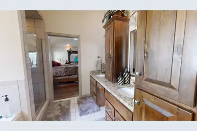 3121 Cliffview Court, Granbury, TX 76048 - Photo 18