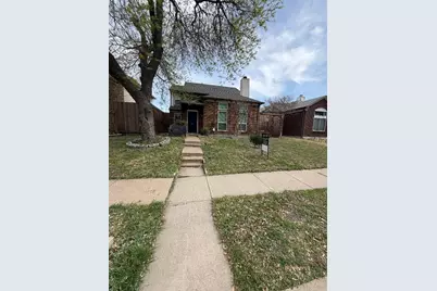 4216 Phoenix Drive, Carrollton, TX 75010 - Photo 2