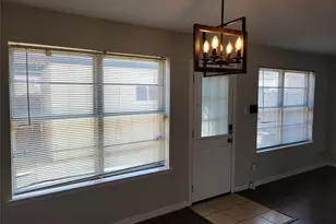 35 E Mountain Ln, Grand Prairie, TX 75052 - Photo 10