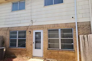 35 E Mountain Ln, Grand Prairie, TX 75052 - Photo 18