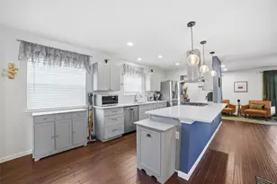 8142 Clearsprings Rd, Dallas, TX 75240 - Photo 6