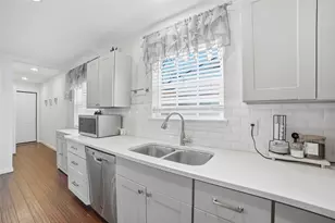 8142 Clearsprings Rd, Dallas, TX 75240 - Photo 8