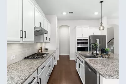 12788 Mercer Parkway, Farmers Branch, TX 75234 - Photo 12