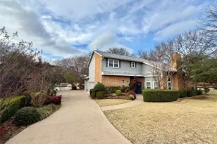 449 Moran Dr, Highland Village, TX 75077 - Photo 1